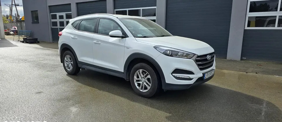 hyundai Hyundai Tucson cena 74900 przebieg: 79648, rok produkcji 2017 z Puławy